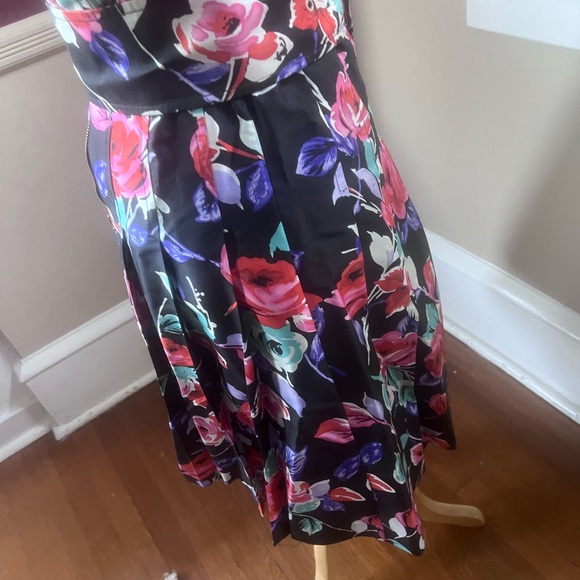 Express 90’s pleated, strapless dress matching belt, Halloween (cyndi lauper?!) - Picture 4 of 7